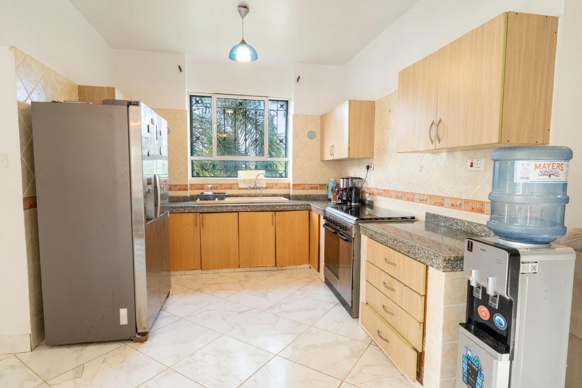 Queens Chateau Boutique Villa 迪亚尼海滩 外观 照片