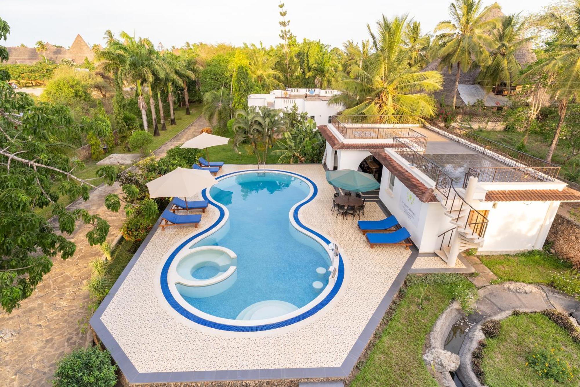 Queens Chateau Boutique Villa 迪亚尼海滩 外观 照片