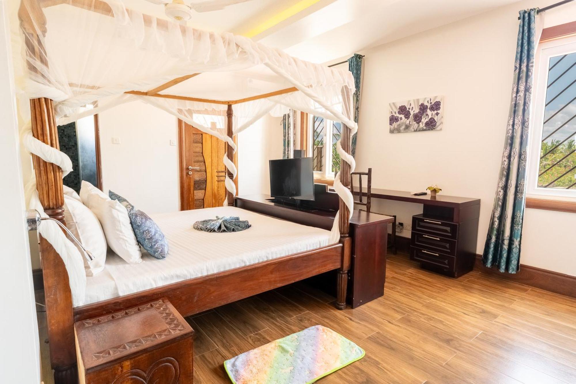 Queens Chateau Boutique Villa 迪亚尼海滩 外观 照片
