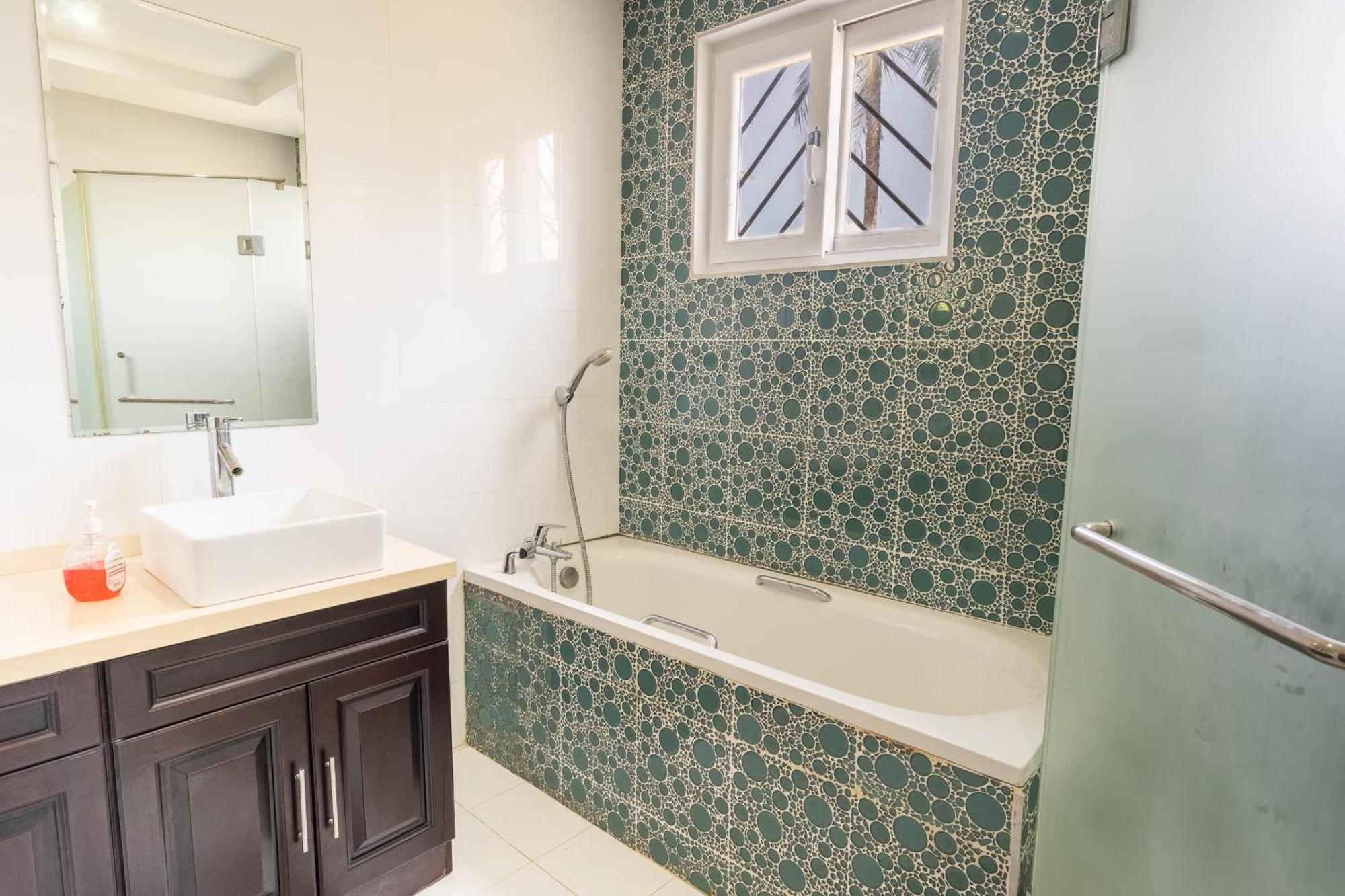 Queens Chateau Boutique Villa 迪亚尼海滩 外观 照片