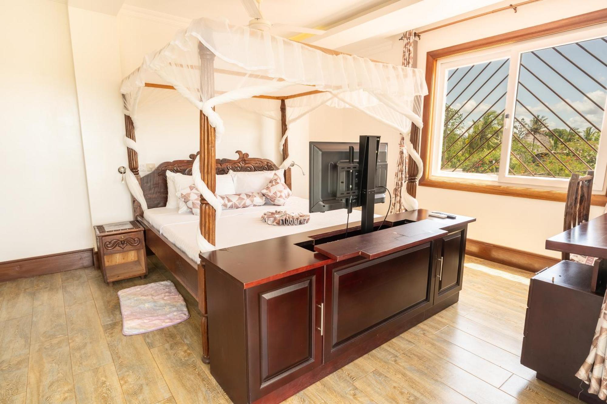 Queens Chateau Boutique Villa 迪亚尼海滩 外观 照片