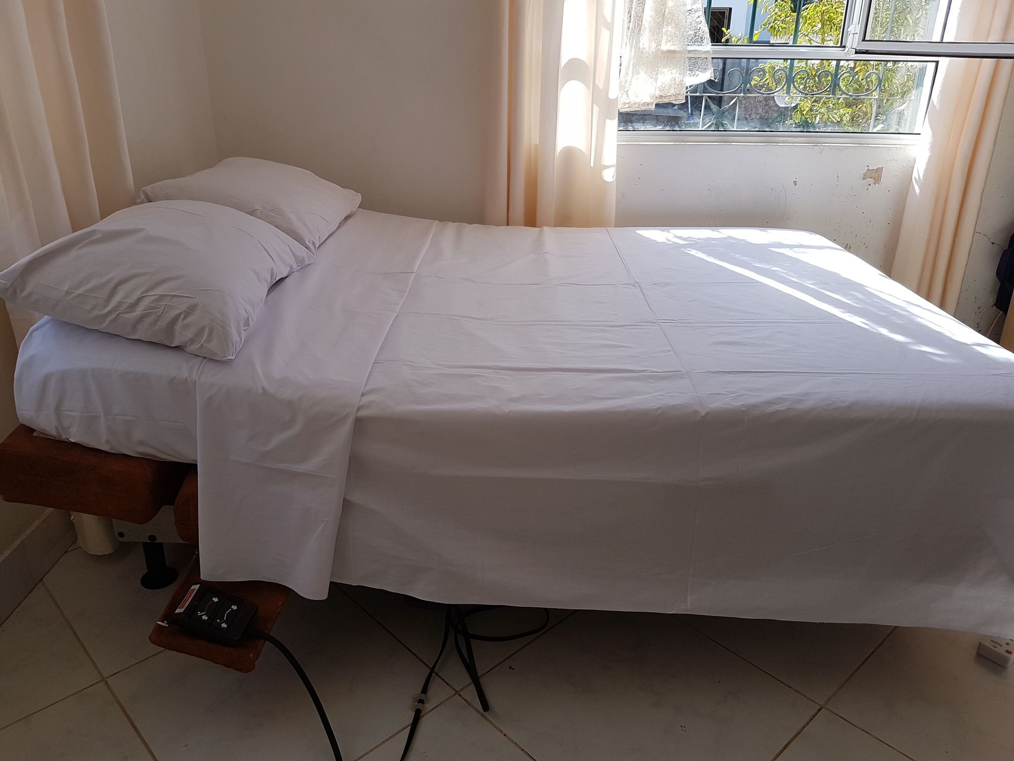 Queens Chateau Boutique Villa 迪亚尼海滩 外观 照片