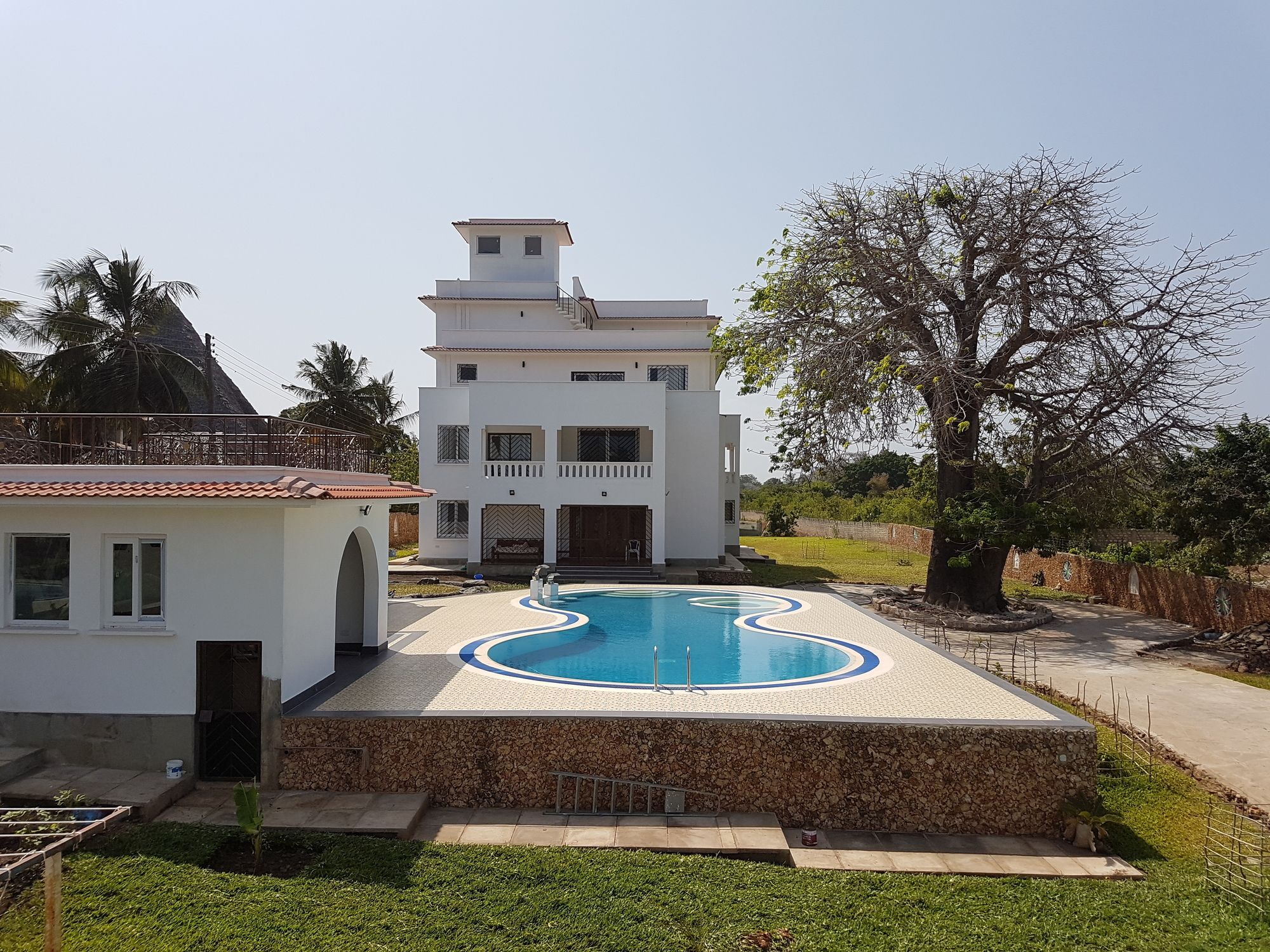Queens Chateau Boutique Villa 迪亚尼海滩 外观 照片
